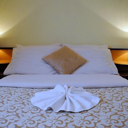 Hotel Galerija Zágráb Szoba fotó